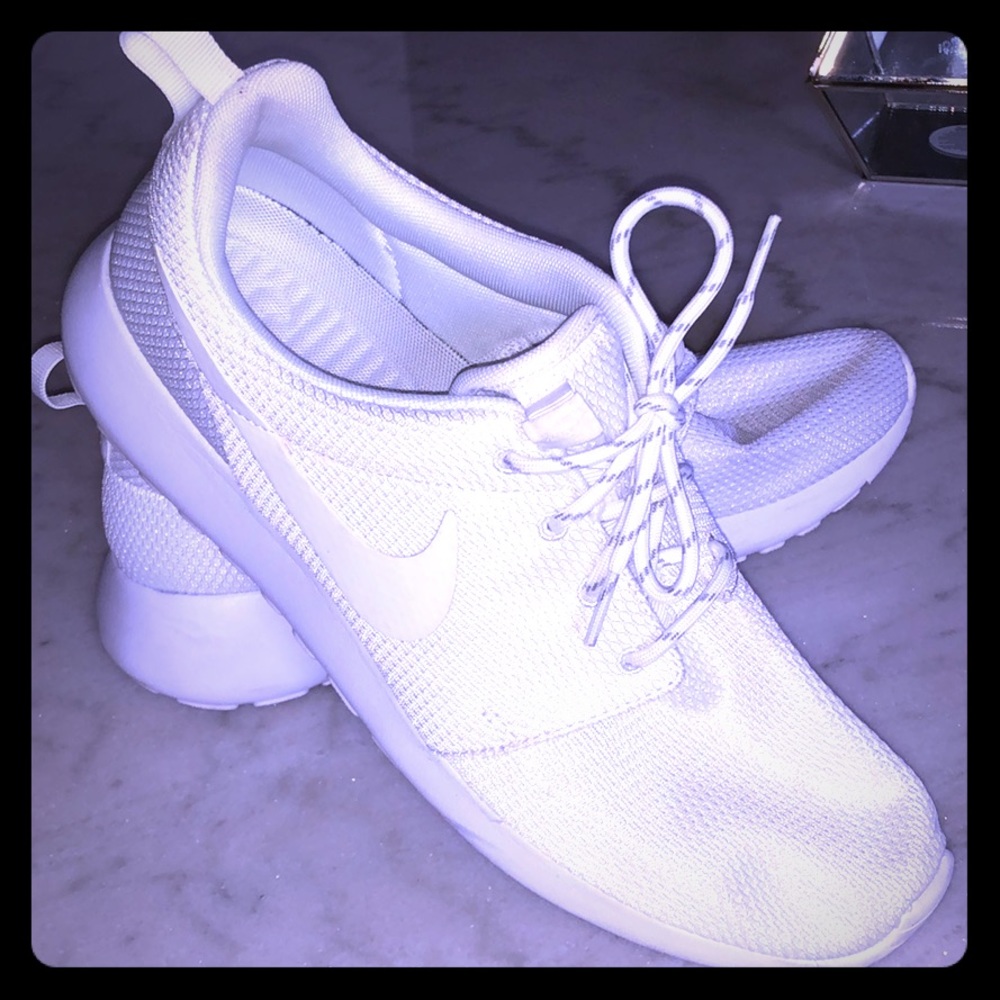 Nike Roshe 11Womens